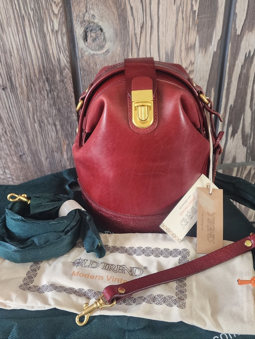 NWT Old Trend Doctor Bucket Crossbody (FLAWS)